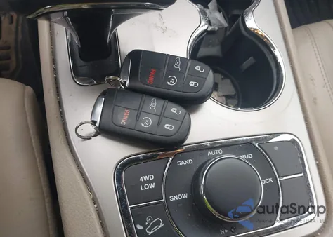 2015 Jeep Grand Cherokee Limited z USA, uszkodzony, nr VIN 1C4RJFBG9FC830985